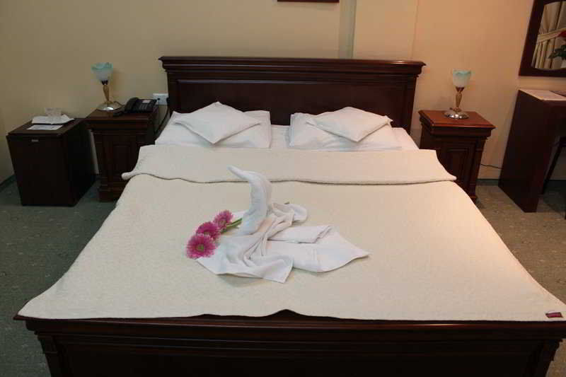 Hotel Opal Cluj-Napoca Esterno foto